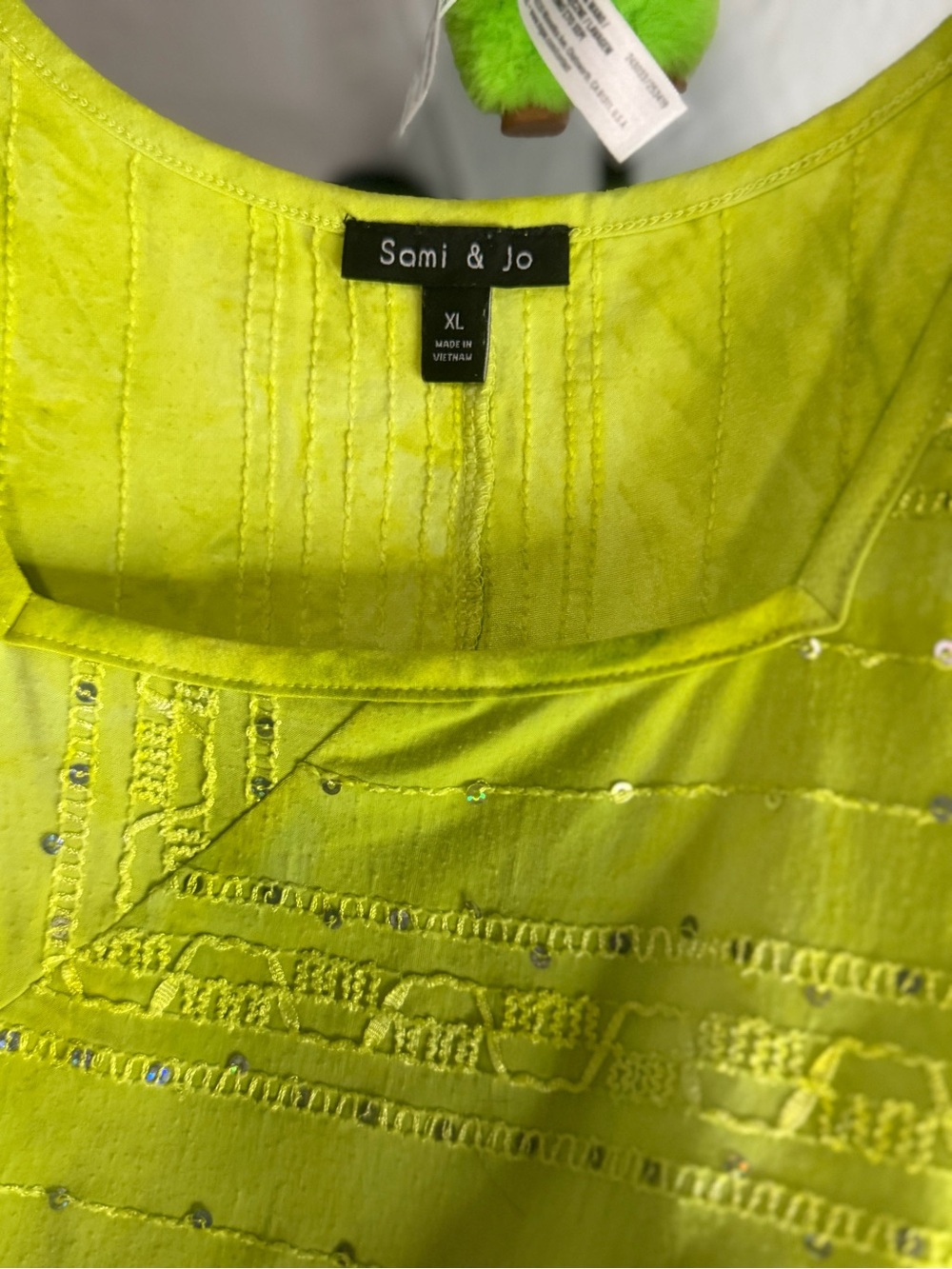 Bundle #9 - 6 Women's XL Items - Pics included - Picture 6 of 7